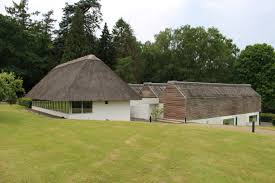 velkommen! I dag her på bloggen skal vi tale om rydning af dødsbo. Har du mistet et familiemedlem eller en ven, og nu står du med deres dødsbo